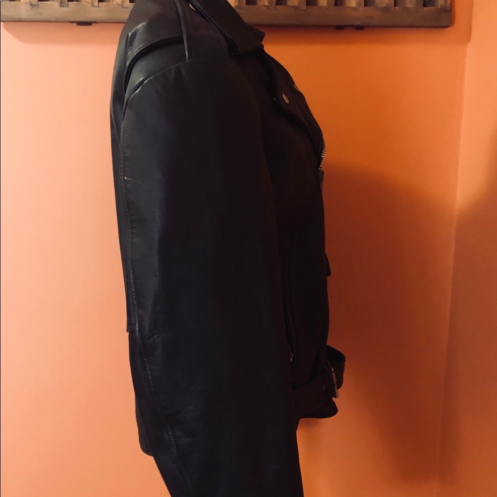 Leather jacket - Picture 5 of 8